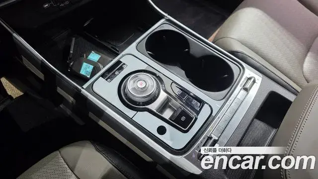 Kia Carnival 2024 — Photo 9/20