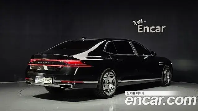 Genesis G90 2023 — Photo 2/20