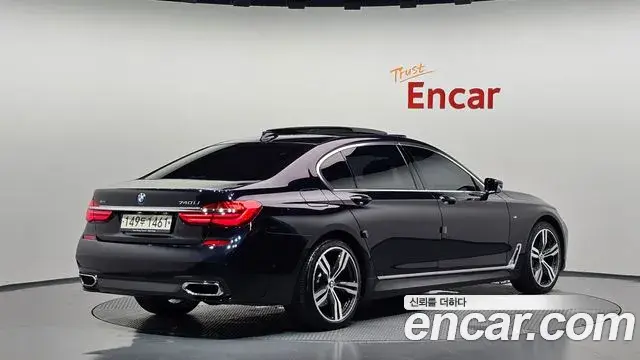 BMW 7 Series 2019 — Photo 2/20