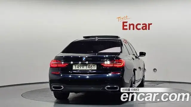 BMW 7 Series 2019 — Photo 4/20