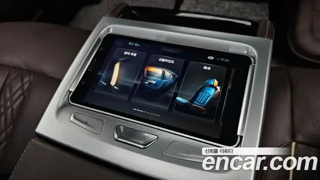 BMW 7 Series 2019 — Photo 19/20