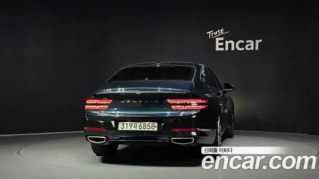 Genesis Electrified G80 2020 — Photo 3/20