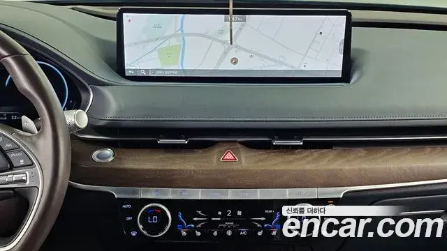 Genesis Electrified G80 2020 — Photo 17/20