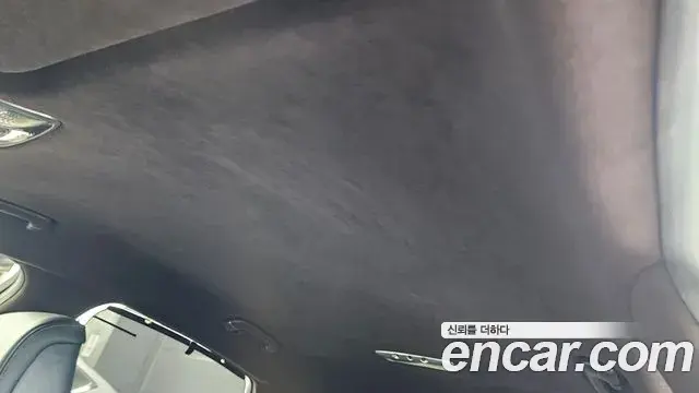 Genesis Electrified G80 2020 — Photo 18/20