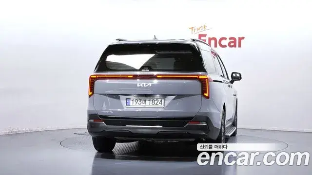 Kia Carnival 2024 — Şəkil 4/20