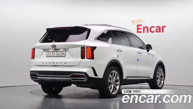Kia Sorento 2021 — Photo 2/20