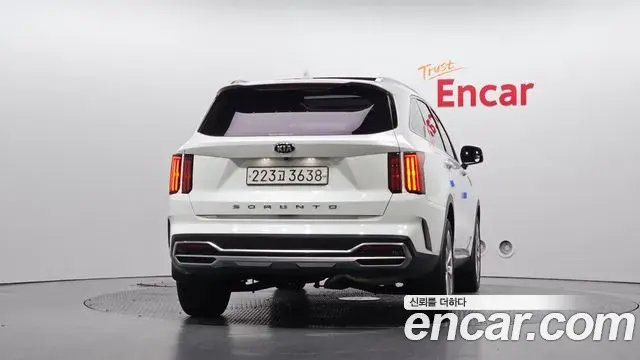 Kia Sorento 2021 — Photo 4/20
