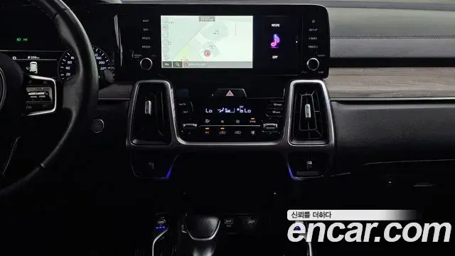 Kia Sorento 2021 — Photo 14/20