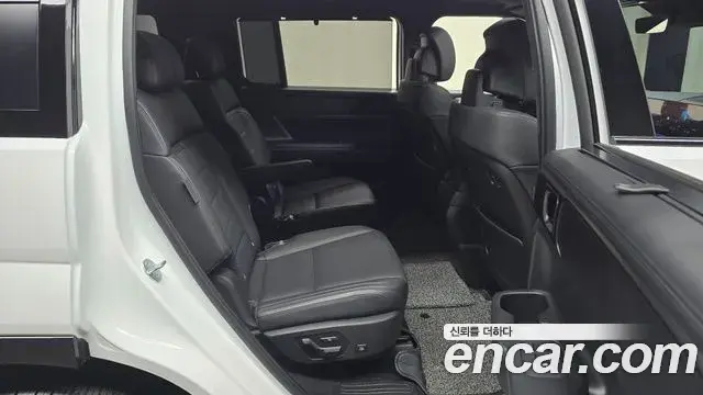 Hyundai Santa Fe 2025 — Photo 12/20