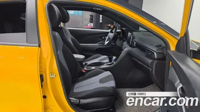 Hyundai Veloster 2018 — Şəkil 11/20