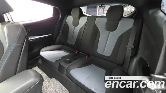 Hyundai Veloster 2018 — Şəkil 12/20