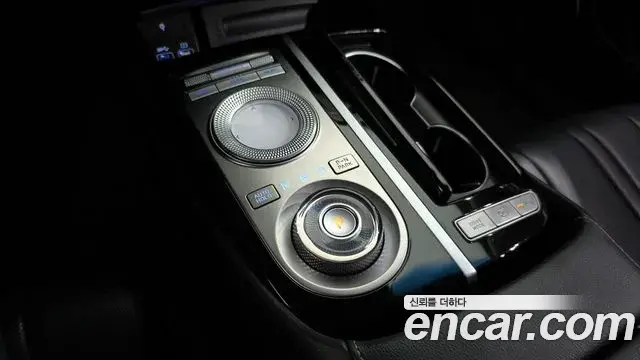 Genesis Electrified G80 2021 — Şəkil 8/20