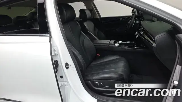 Genesis Electrified G80 2021 — Şəkil 12/20