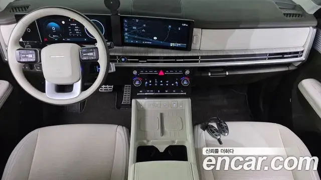 Hyundai Santa Fe 2023 — Photo 7/20