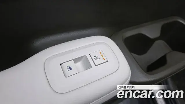 Hyundai Santa Fe 2023 — Photo 16/20