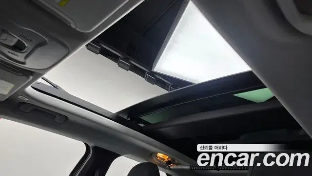 Jeep Renegade 2022 — Фото 17/20