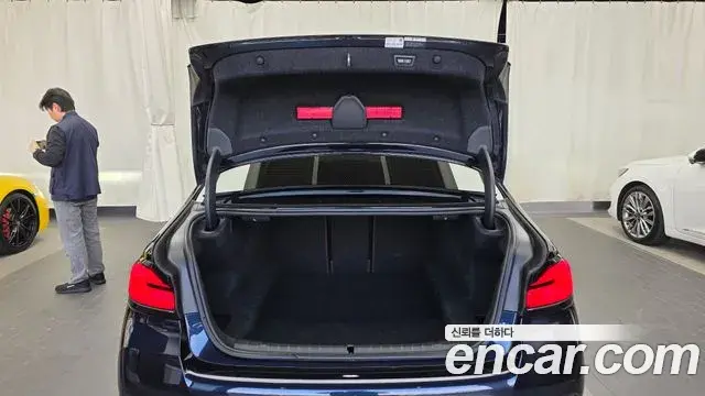 BMW 5 Series 2021 — Photo 20/20