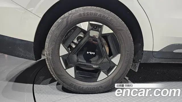 Kia Carnival 2025 — Photo 5/20