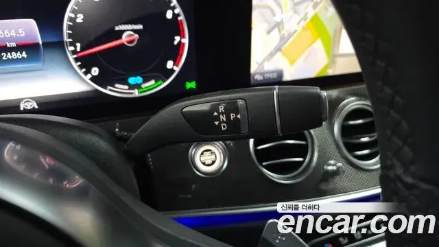 Mercedes-Benz E-Class 2019 — Фото 9/20