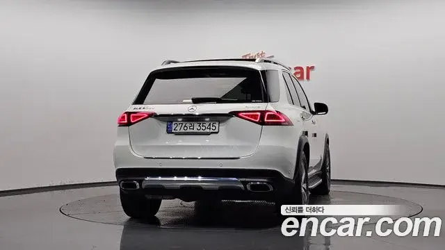 Mercedes-Benz GLE-Class 2021 — Photo 4/20