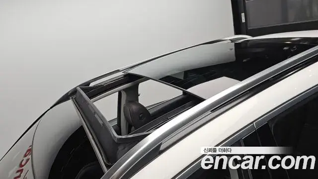 Mercedes-Benz GLE-Class 2021 — Photo 20/20