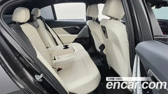BMW 5 Series 2025 — Photo 11/20