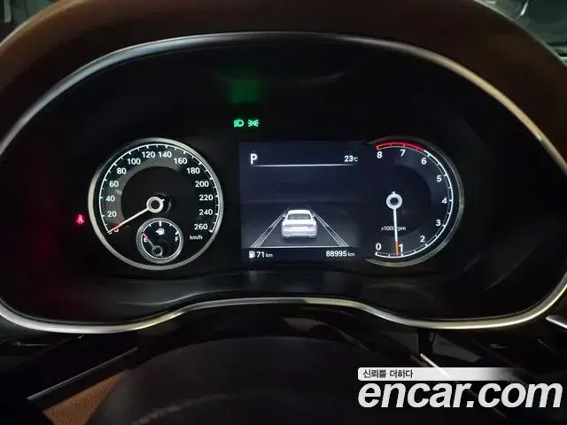 Genesis Electrified G80 2021 — Şəkil 8/20