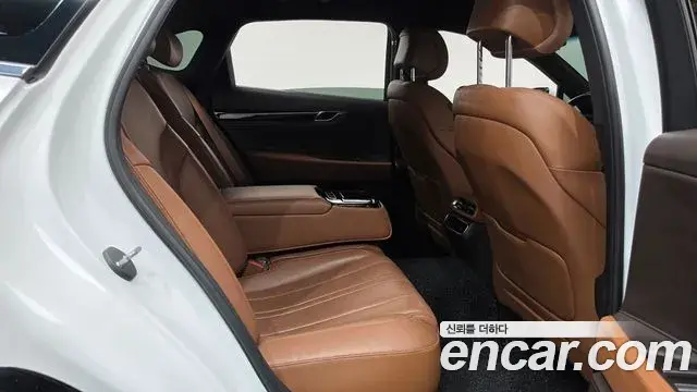 Genesis Electrified G80 2021 — Şəkil 11/20