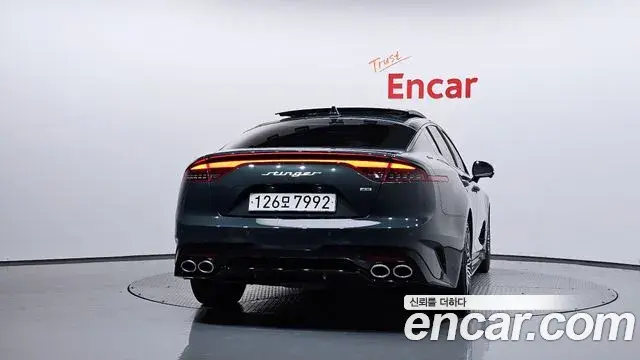 Kia Stinger 2022 — Photo 4/20