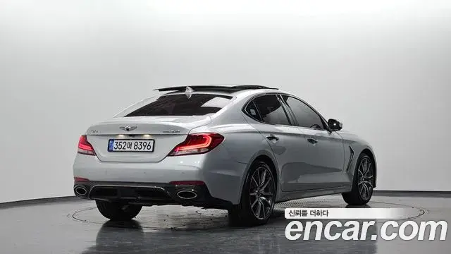 Genesis G70 2018 — Photo 2/20