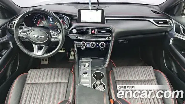 Genesis G70 2018 — Photo 7/20