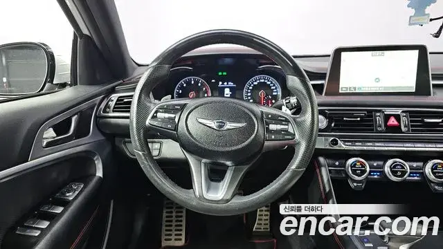 Genesis G70 2018 — Photo 13/20