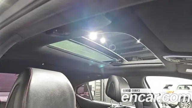 Genesis G70 2018 — Photo 18/20