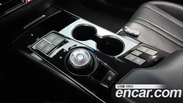 Kia K8 2022 — Photo 9/20