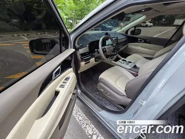 Kia Carnival 2025 — Şəkil 10/16