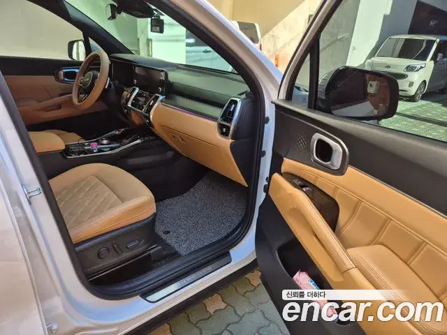 Kia Sorento 2022 — Photo 6/13