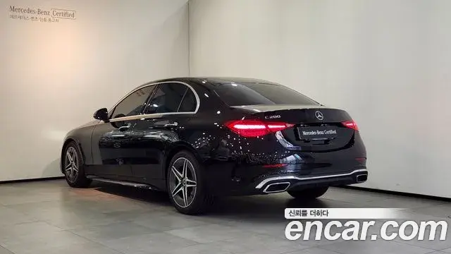 Mercedes-Benz C-Class 2026 — Photo 1/20