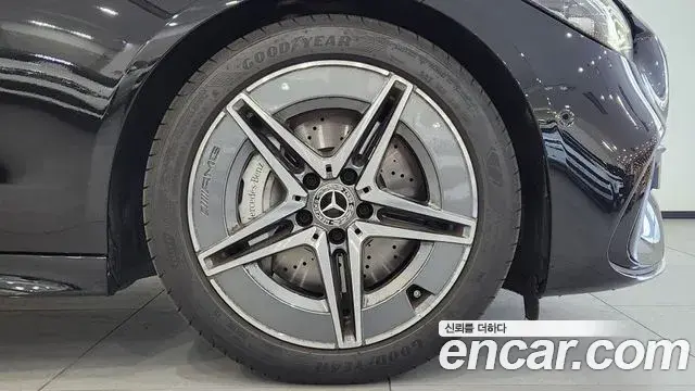 Mercedes-Benz C-Class 2026 — Photo 4/20