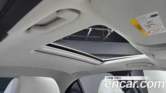 Mercedes-Benz E-Class 2022 — Фото 16/20