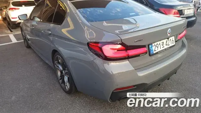 BMW 5 Series 2021 — Photo 4/8