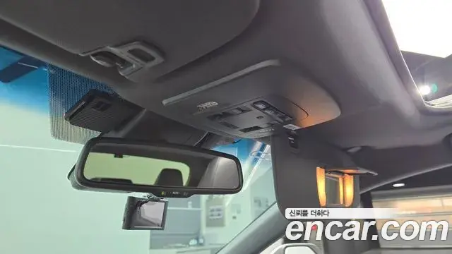 Toyota Avalon 2019 — Photo 17/20