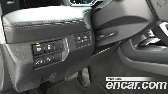 Toyota Avalon 2019 — Photo 18/20