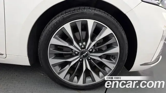 Kia K8 2021 — Photo 5/20