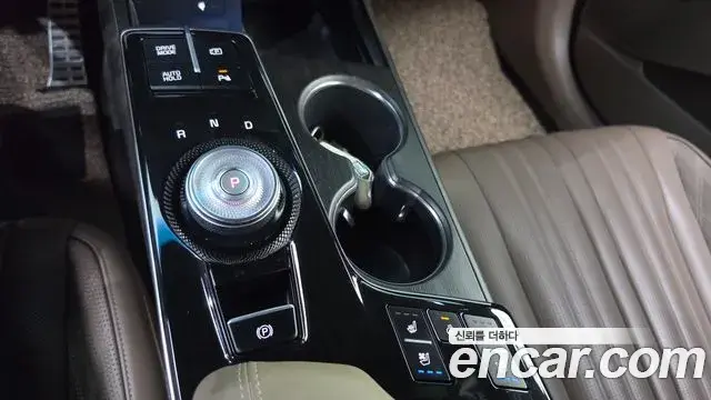 Kia K8 2021 — Photo 9/20