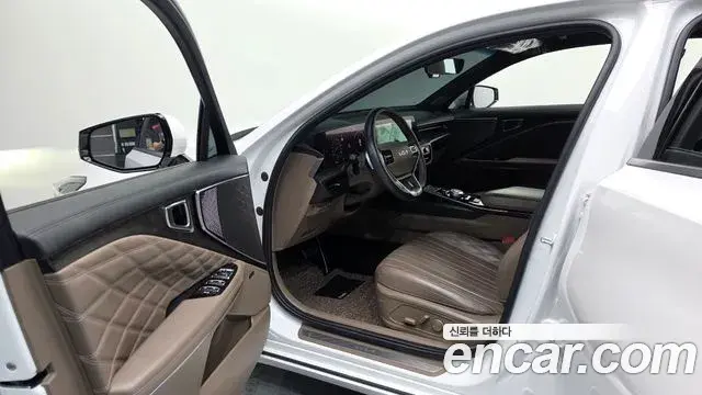 Kia K8 2021 — Photo 10/20