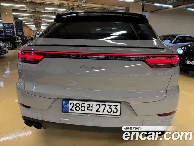 Porsche Cayenne 2023 — Photo 4/20
