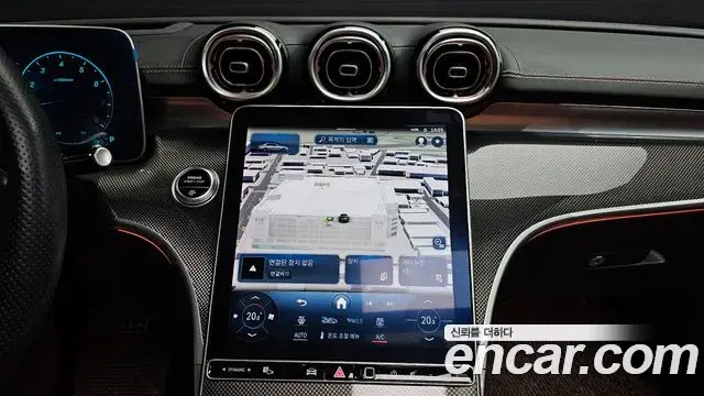 Mercedes-Benz C-Class 2023 — Photo 13/20
