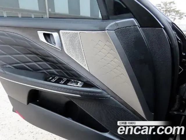 Kia K8 2021 — Photo 11/20