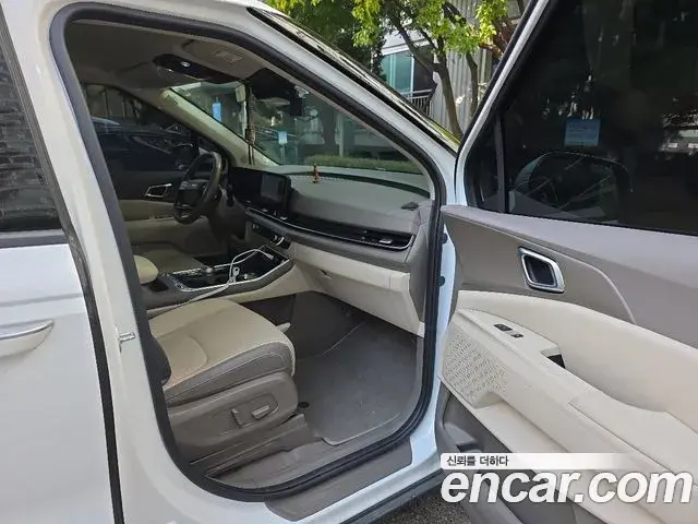 Kia Carnival 2025 — Photo 10/20