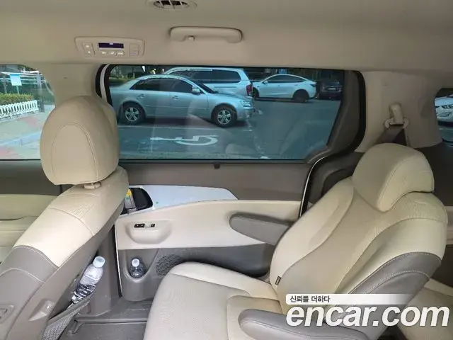 Kia Carnival 2025 — Photo 11/20